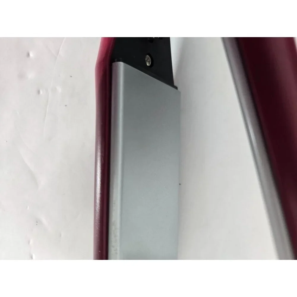 Vidal Sassoon Red Hair Straightener Flat Iron Does turn on and get Hot‎